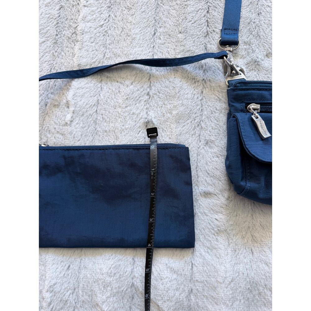 Baggallini Highrise Crossbody Bag Navy Blue Nylon Organizer With Pouch - Picture 12 of 14